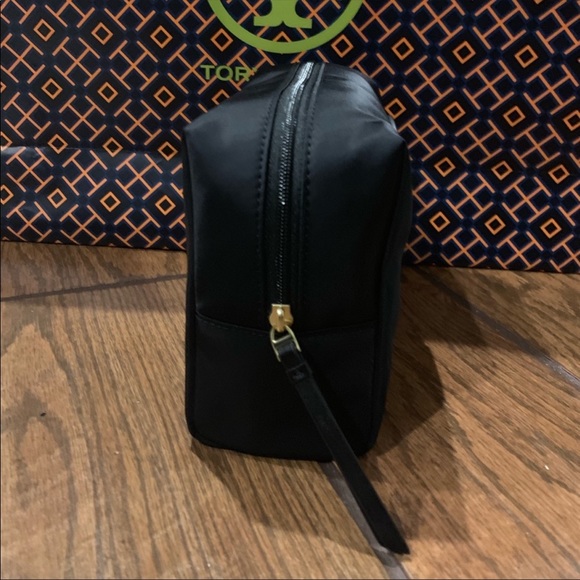 NWT TORY BURCH NYLON BRIGITTE COSMETIC CASE - Picture 6 of 8